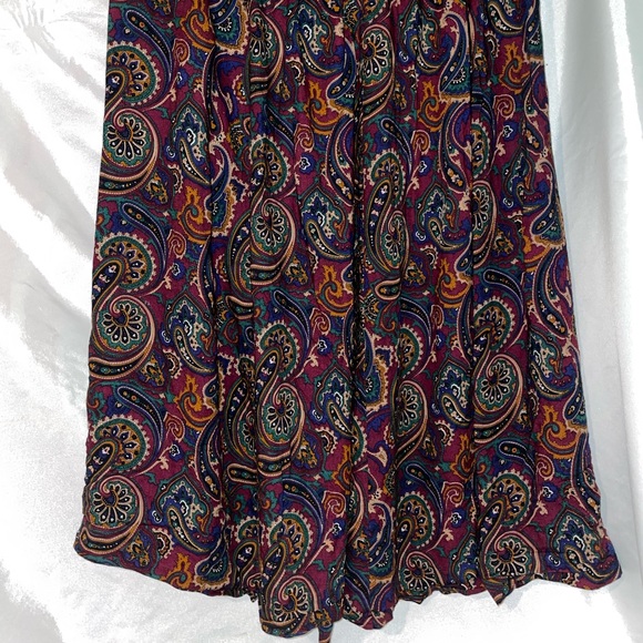 Cute, multicolored long skirt
with trippy pattern from Venezia. - Picture 2 of 3